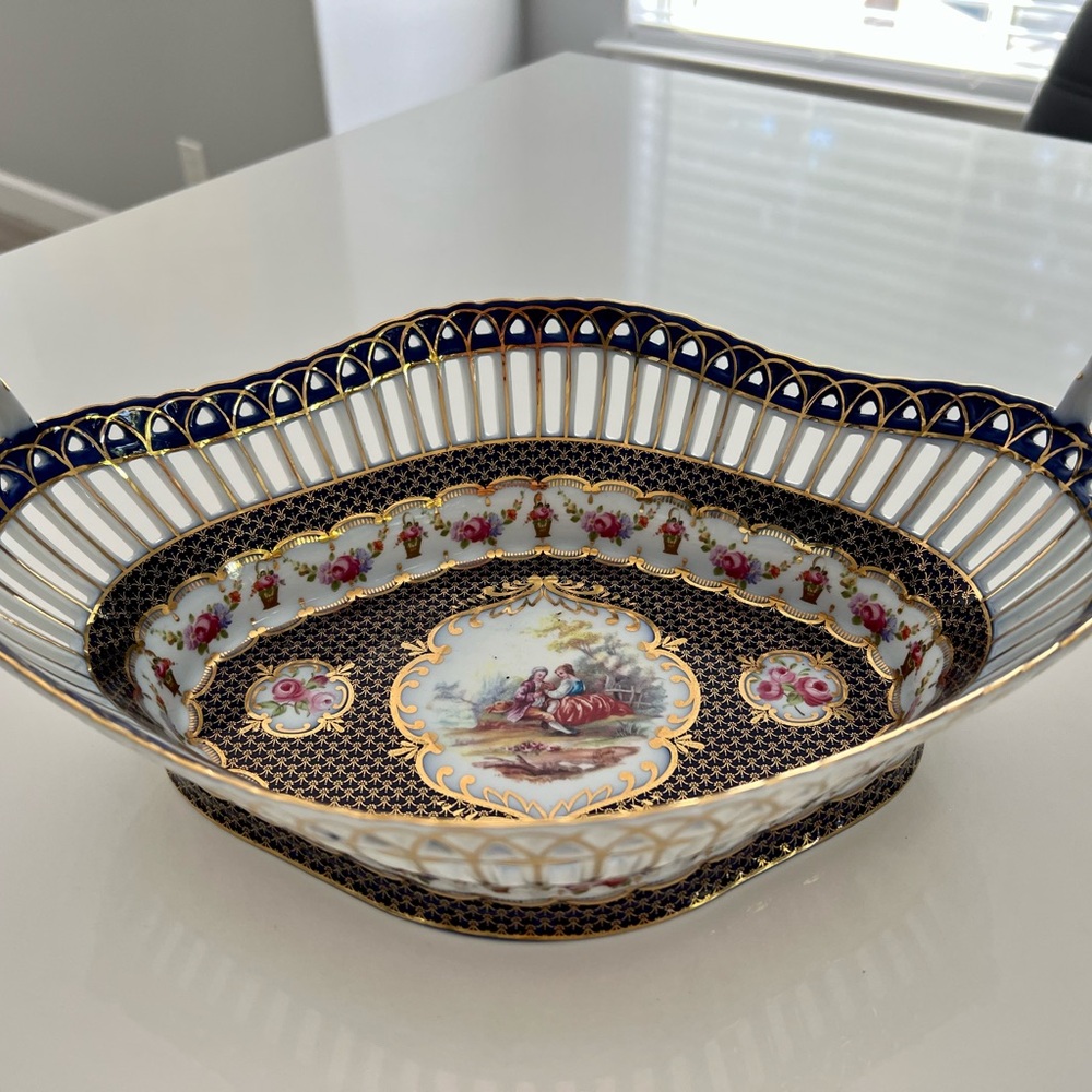 Elegant Porcelain Decorative Bowl with Gold and Blue Accents